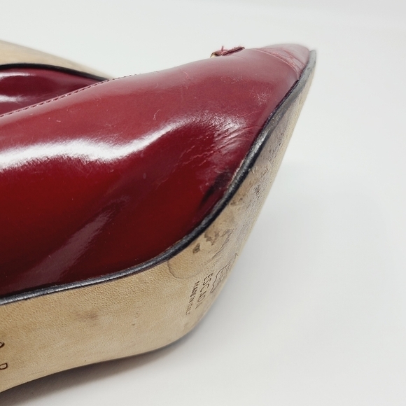 Escada | Women's Vintage Red Alligator Embossed Italian Heels (Size 8B) - Picture 9 of 15